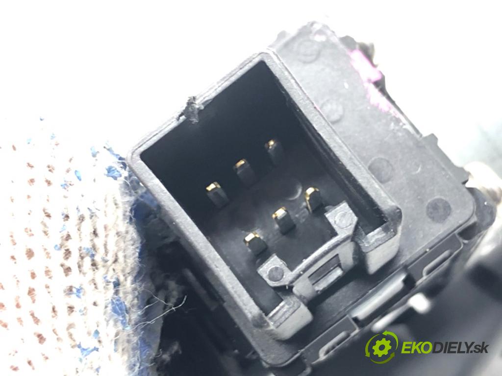 MAZDA 3 BM sedan 2016 88 kW 2.0 1998 Mechanizmus okna ľavy predný BHN95958X