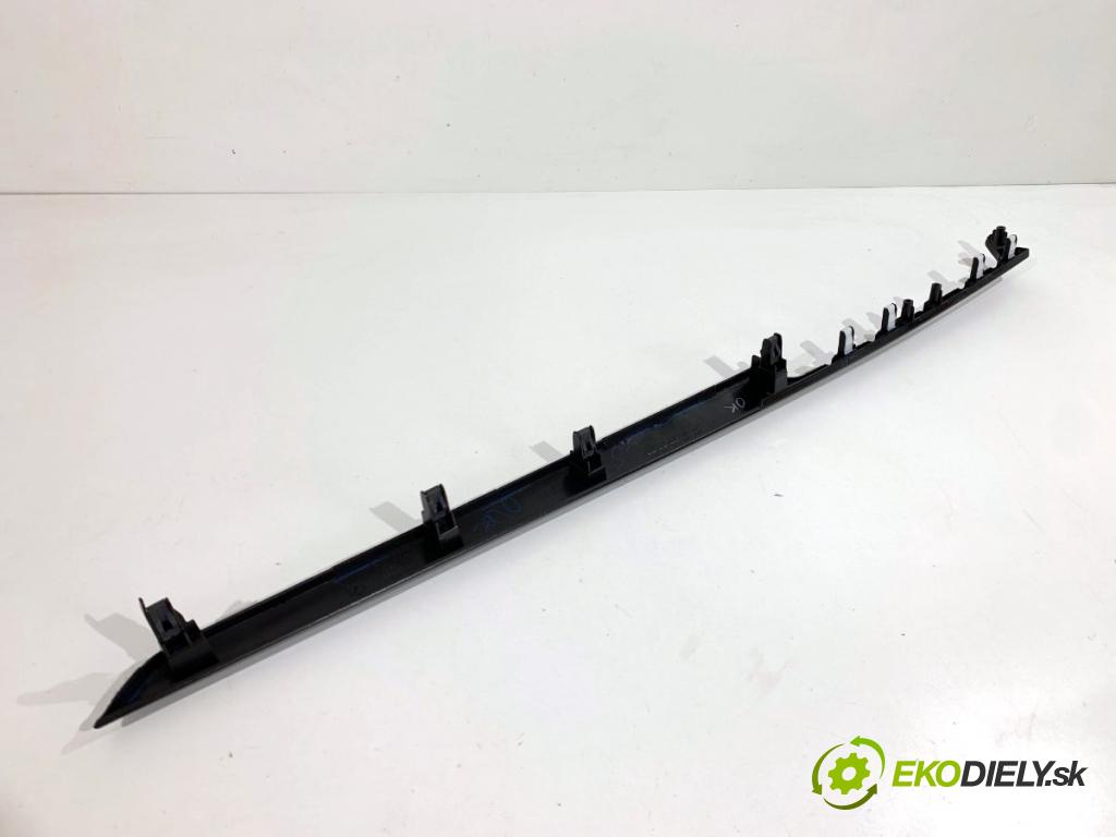 MAZDA 3 BM sedan 2016 88 kW 2.0 1998 lišty kryt BJS755421 BJS755256 (Lišta)