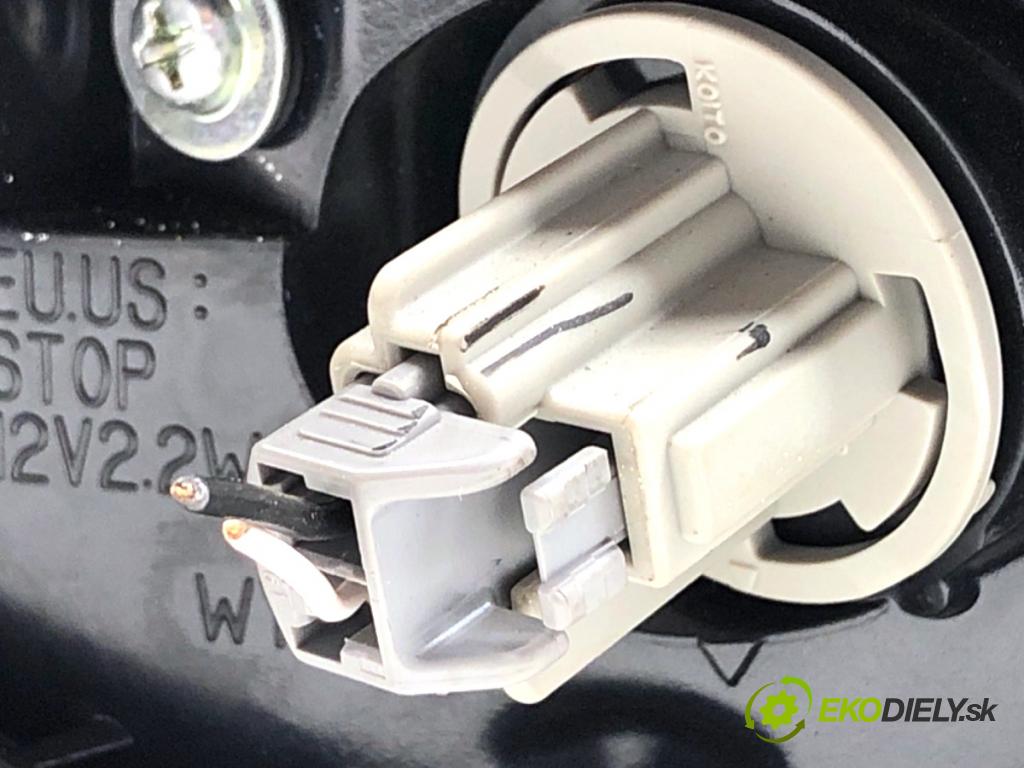 MAZDA 3 BM sedan 2016 88 kW 2.0 1998 Svetlo pravy zad