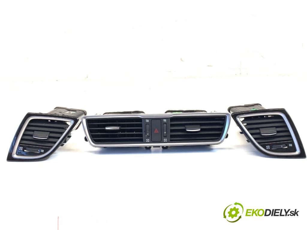 MAZDA 3 BM sedan 2016 88 kW 2.0 1998 mří topení přední část BJS7-64730