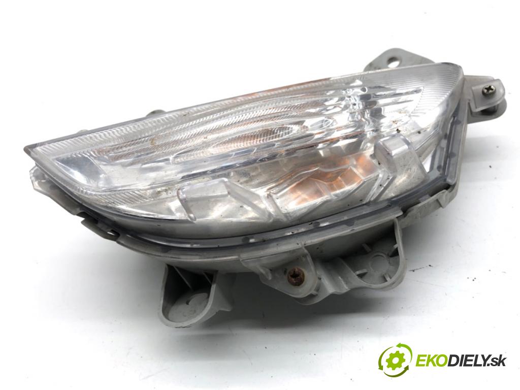 MAZDA 3 BM sedan 2016 88 kW 2.0 1998 Smerovka pravy predný  (Kľučka dverí ostatné)