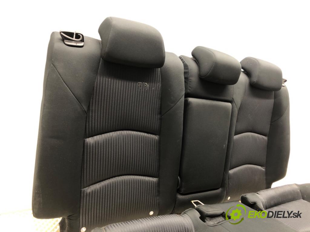 MAZDA 3 BM sedan 2016 88 kW 2.0 1998 Sedadlo druhý rad