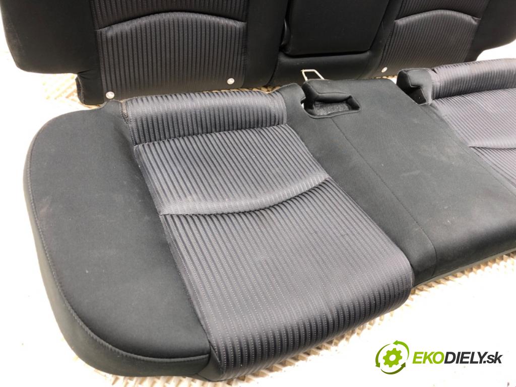 MAZDA 3 BM sedan 2016 88 kW 2.0 1998 Sedadlo druhý rad
