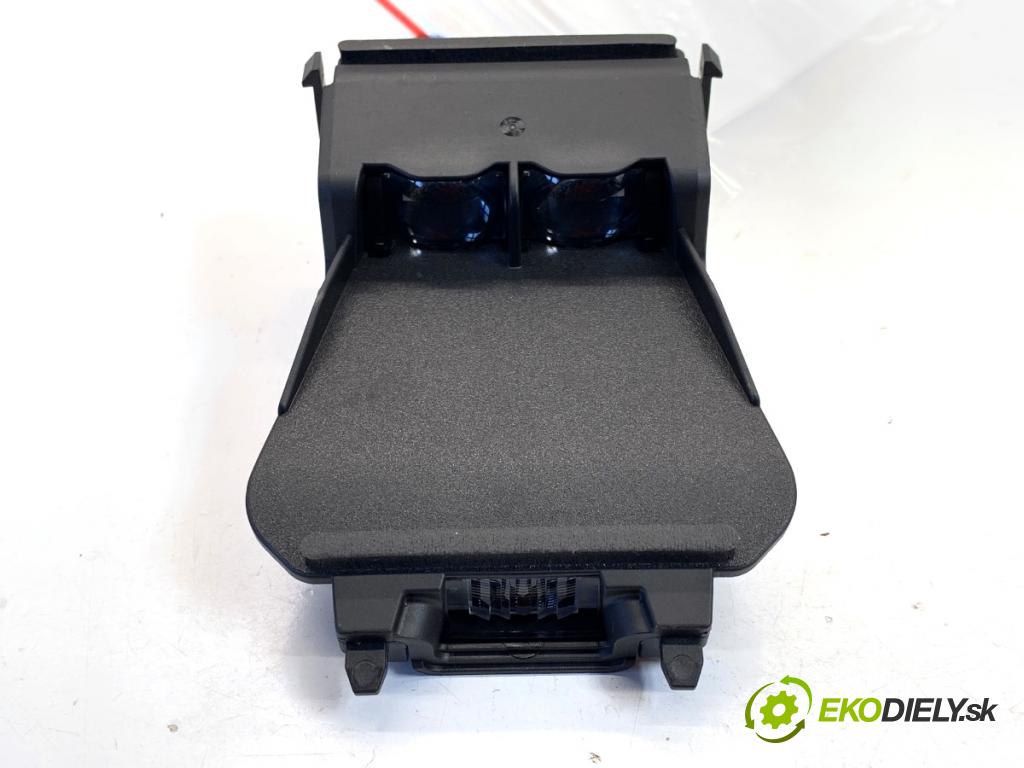 MAZDA 3 BM sedan 2016 88 kW 2.0 1998 KAMERA okna PŘEDNÍ GHP9-67XD0