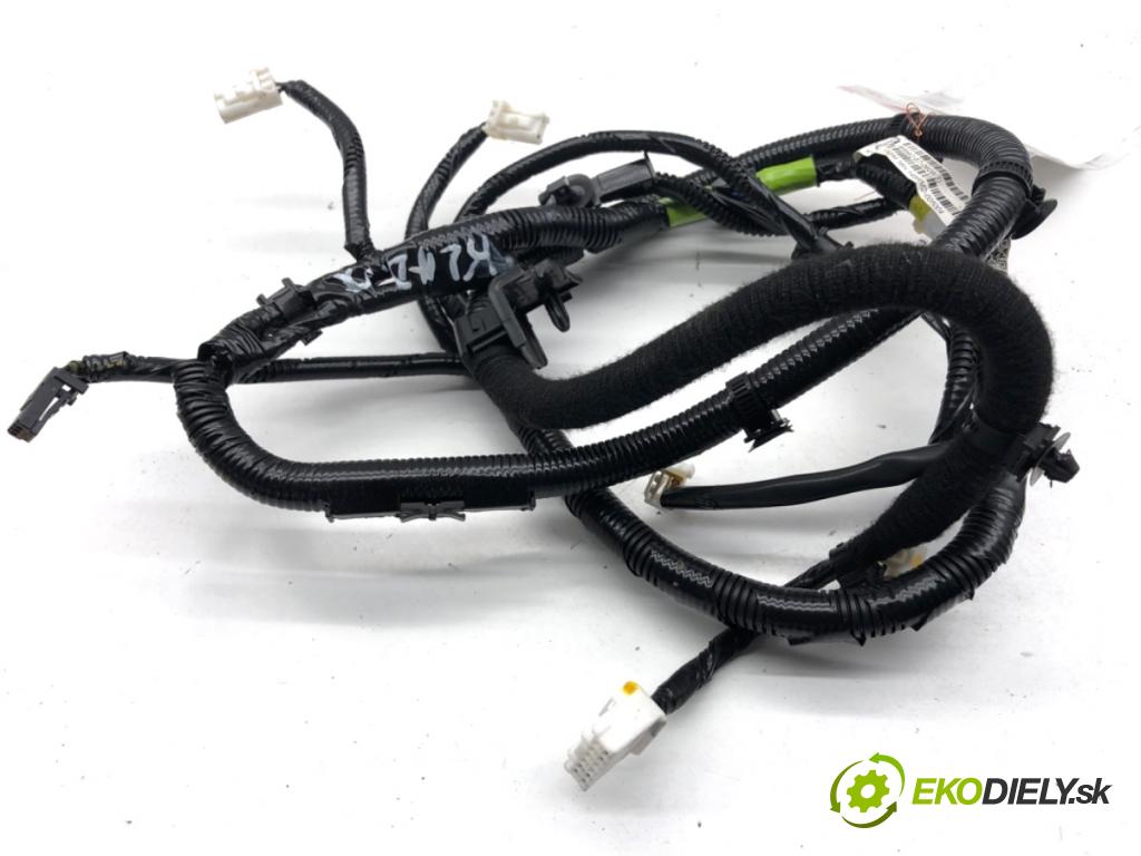 MAZDA 3 BM sedan 2016 88 kW 2.0 1998 Káblovačka dverí kufra zad