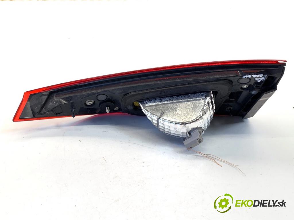 MAZDA 3 BM sedan 2016 88 kW 2.0 1998 Svetlo zad ľavá strana vnútorná B45A-513G0 (Kľučka dverí ostatné)