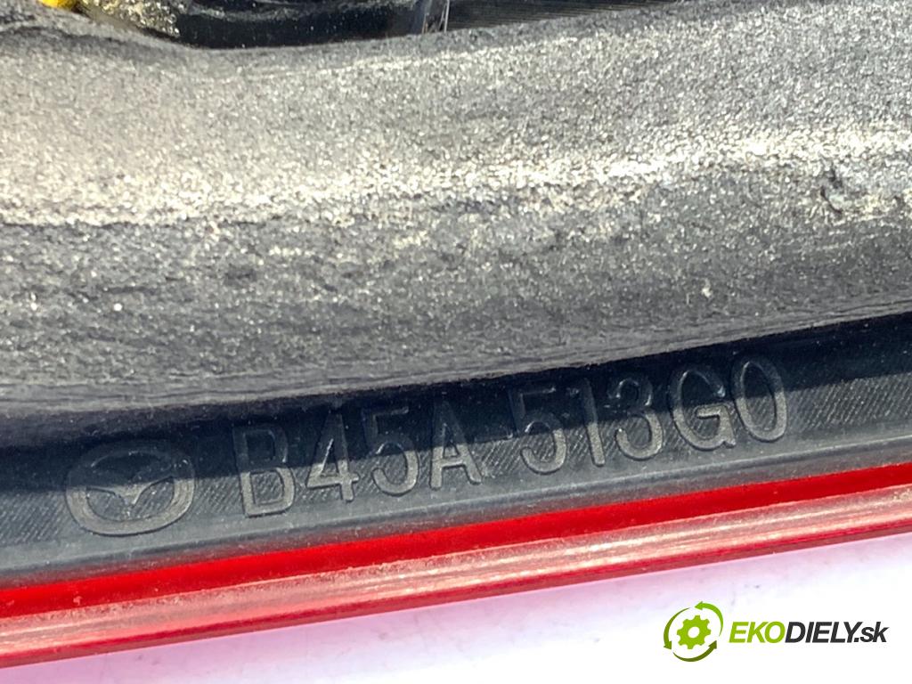 MAZDA 3 BM sedan 2016 88 kW 2.0 1998 Svetlo zad ľavá strana vnútorná B45A-513G0 (Kľučka dverí ostatné)