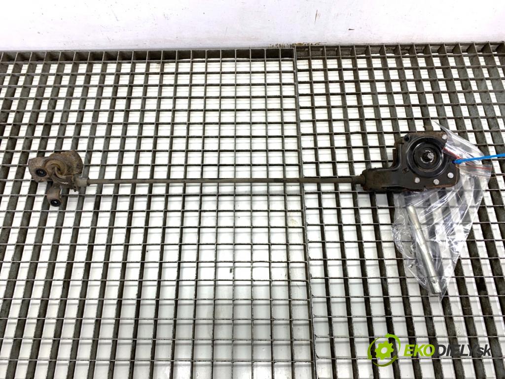 CITROEN C4 PICASSO I nadwozie wielkoprzestrzenne (MPV) 2007 80 kW 1.6 HDi 1560 VÝTAH: kola NÁHRADNÍ: 