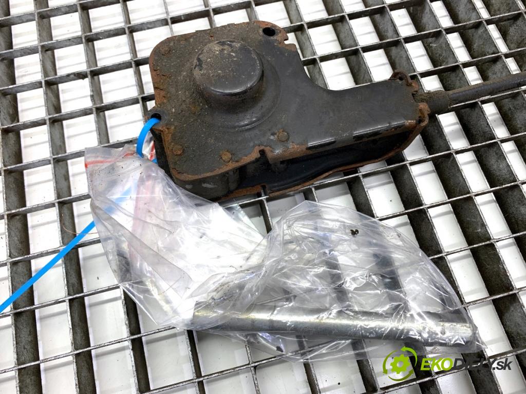 CITROEN C4 PICASSO I nadwozie wielkoprzestrzenne (MPV) 2007 80 kW 1.6 HDi 1560 VÝTAH: kola NÁHRADNÍ: