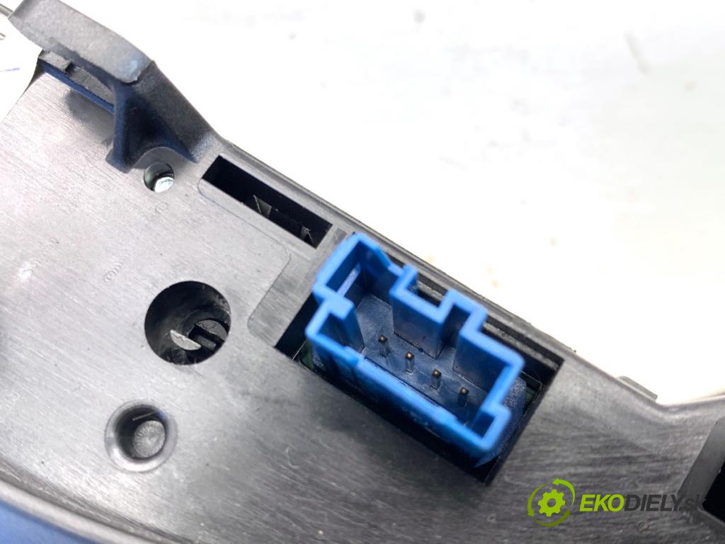 CITROEN C4 PICASSO I nadwozie wielkoprzestrzenne (MPV) 2007 80 kW 1.6 HDi 1560 SPÍNAČE: volantu 96624938XT