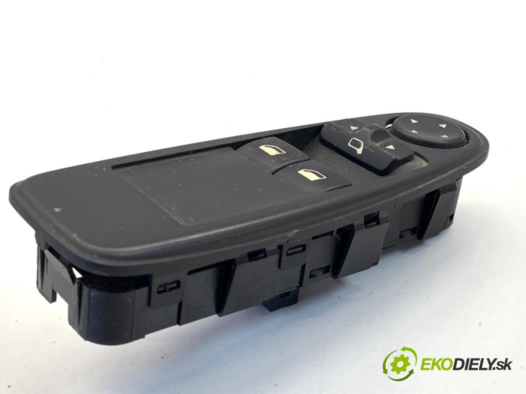 CITROEN C4 PICASSO I nadwozie wielkoprzestrzenne (MPV) 2007 80 kW 1.6 HDi 1560 přepínač oken 5326/64 (Páčky pod volantem)