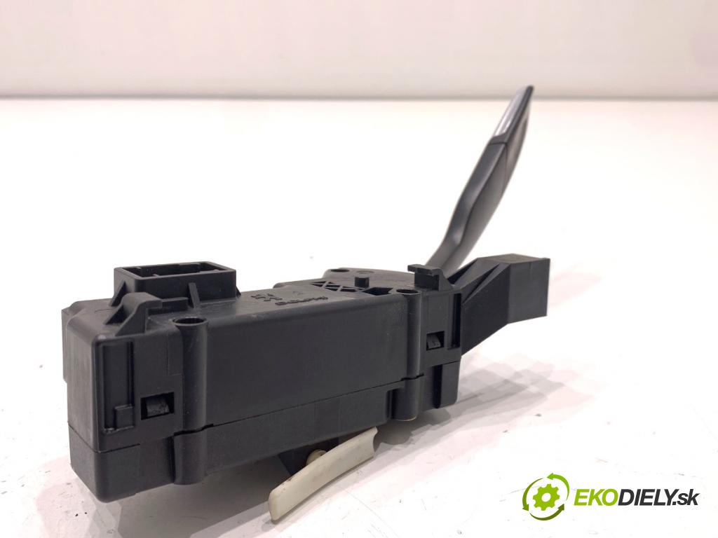 CITROEN C4 PICASSO I nadwozie wielkoprzestrzenne (MPV) 2007 80 kW 1.6 HDi 1560 kulisa 965852897 (Řadicí páka (kulisa) )