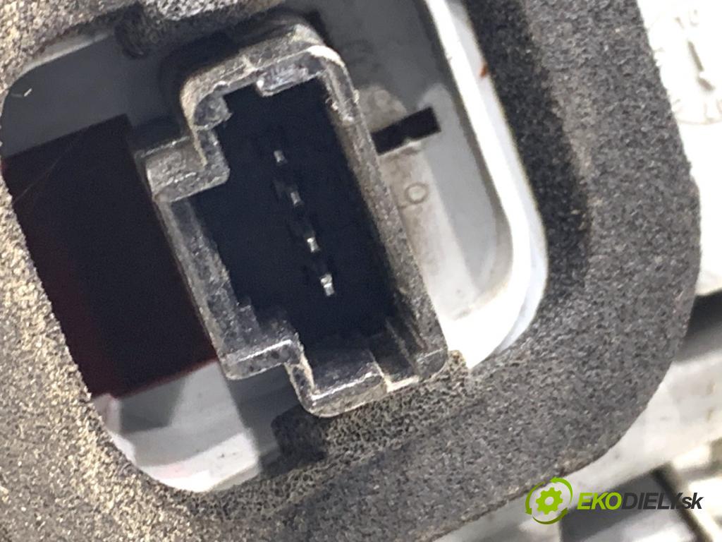 CITROEN C4 PICASSO I nadwozie wielkoprzestrzenne (MPV) 2007 80 kW 1.6 HDi 1560 Svetlo pravy zad 9653547480