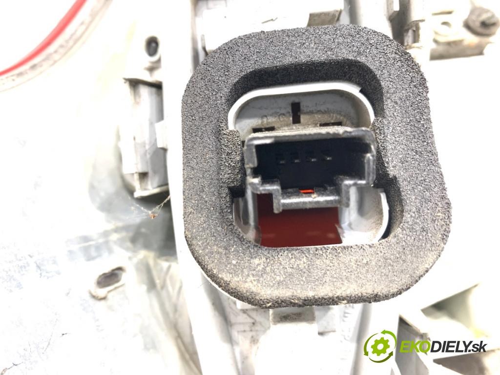 CITROEN C4 PICASSO I nadwozie wielkoprzestrzenne (MPV) 2007 80 kW 1.6 HDi 1560 světlo levý zadní část 9653547580