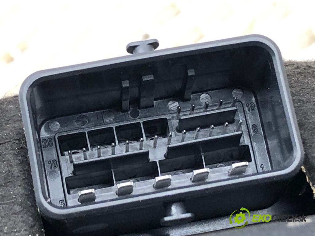 CITROEN C4 PICASSO I nadwozie wielkoprzestrzenne (MPV) 2007 80 kW 1.6 HDi 1560 BRZDA: ruční elektrický 9659810180 (Ruční brzda)