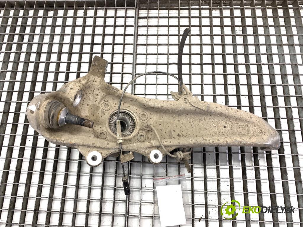 BMW G30 sedan 2022 140 kW 520 d xDrive 1995 náboj pravý přední část