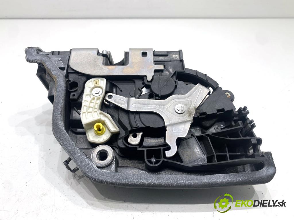 BMW G30 sedan 2022 140 kW 520 d xDrive 1995 zámok dveře pravý přední část 7477688