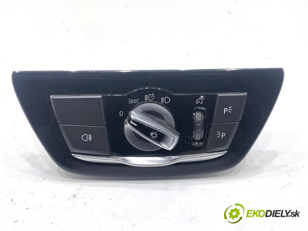 BMW G30 sedan 2022 140 kW 520 d xDrive 1995 spínač světel 9472969