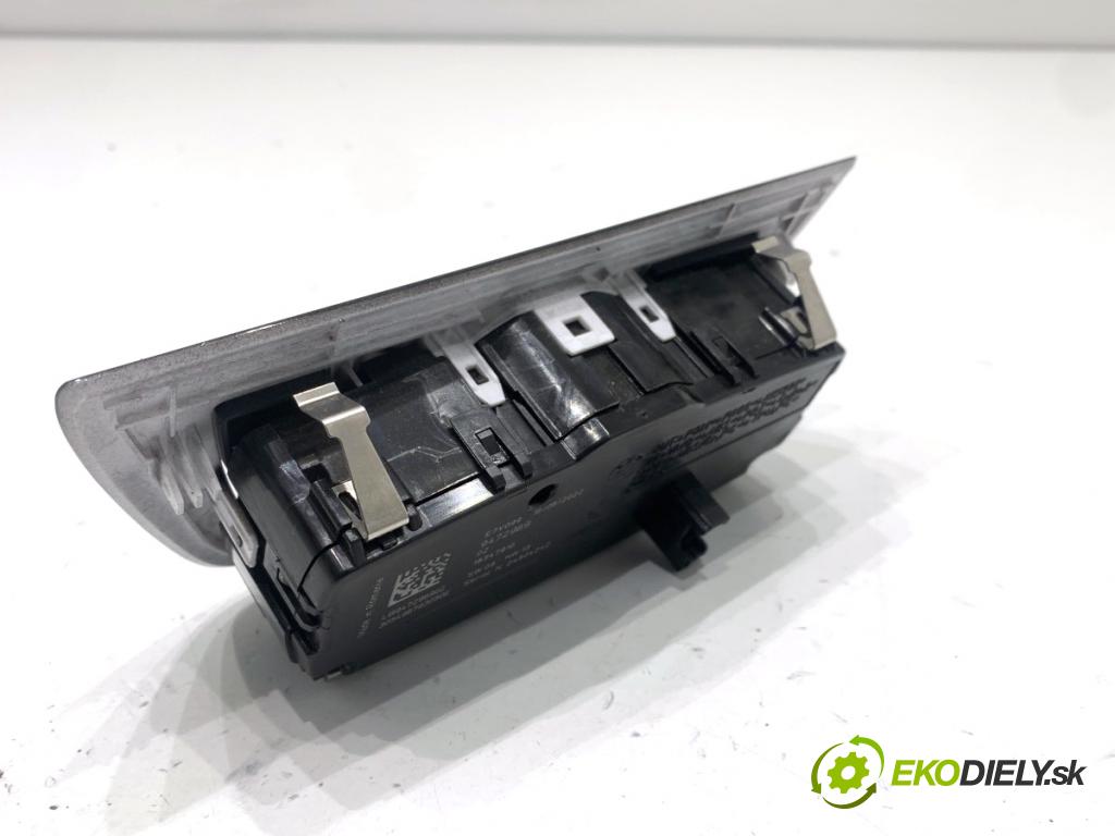 BMW G30 sedan 2022 140 kW 520 d xDrive 1995 spínač světel 9472969