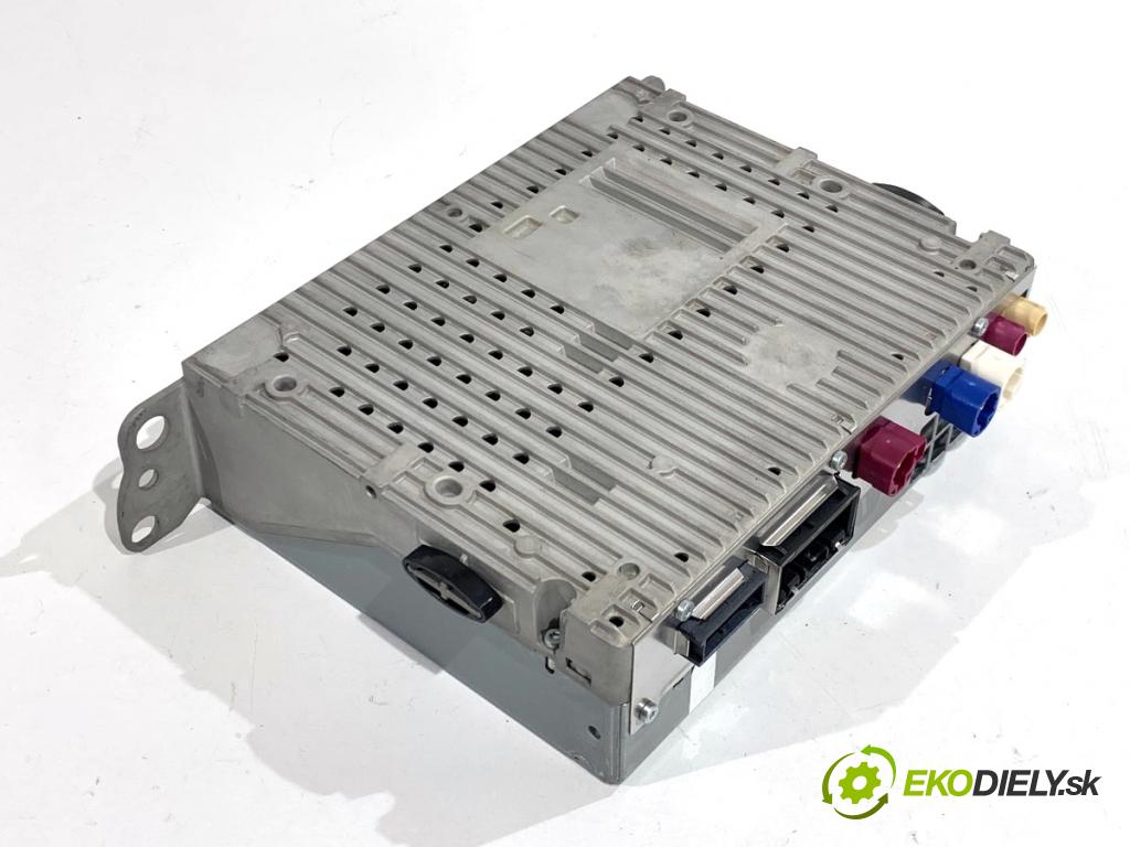 BMW G30 sedan 2022 140 kW 520 d xDrive 1995 RADIO CZYTNIK navigace 5A6DDA4