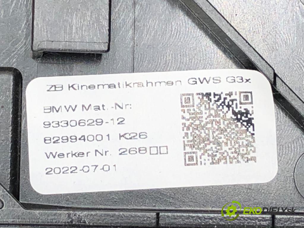 BMW G30 sedan 2022 140 kW 520 d xDrive 1995 Tunel středový  (Středový tunel)