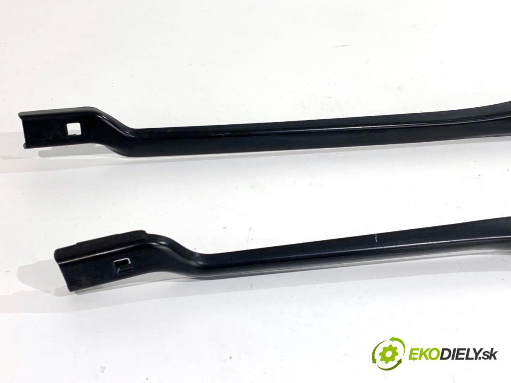 BMW G30 sedan 2022 140 kW 520 d xDrive 1995 ramena stěrače přední část