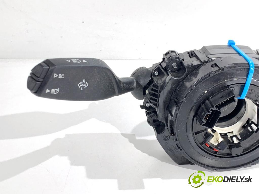 BMW G30 sedan 2022 140 kW 520 d xDrive 1995 Prepínač kombinovaný 10528797 (Prepínacie páčky pod volantom)