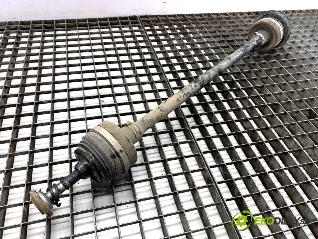 BMW G30 sedan 2022 140 kW 520 d xDrive 1995 poloos pravý zadní část 8664046