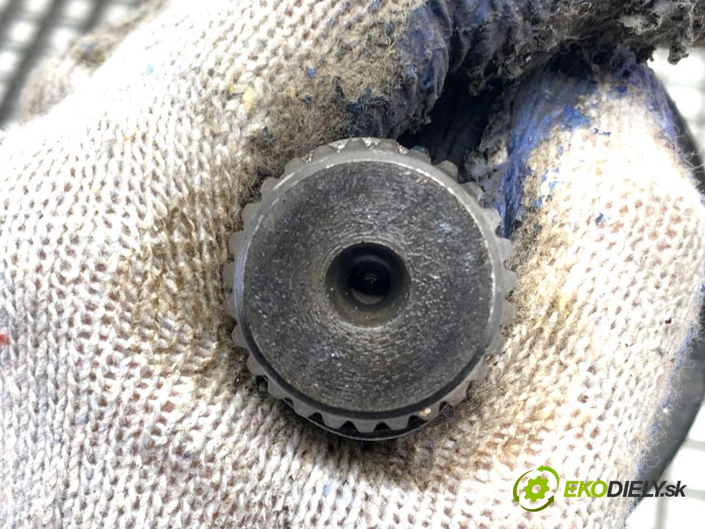 BMW G30 sedan 2022 140 kW 520 d xDrive 1995 poloos pravý zadní část 8664046