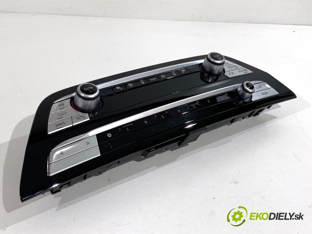 BMW G30 sedan 2022 140 kW 520 d xDrive 1995 Panel ovládania kúrenia 5A48077 (Prepínacie páčky pod volantom)