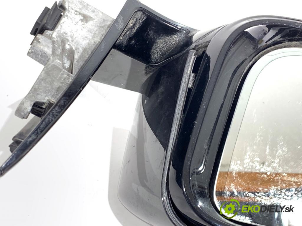 BMW G30 sedan 2022 140 kW 520 d xDrive 1995 zpětné zrcátko levý