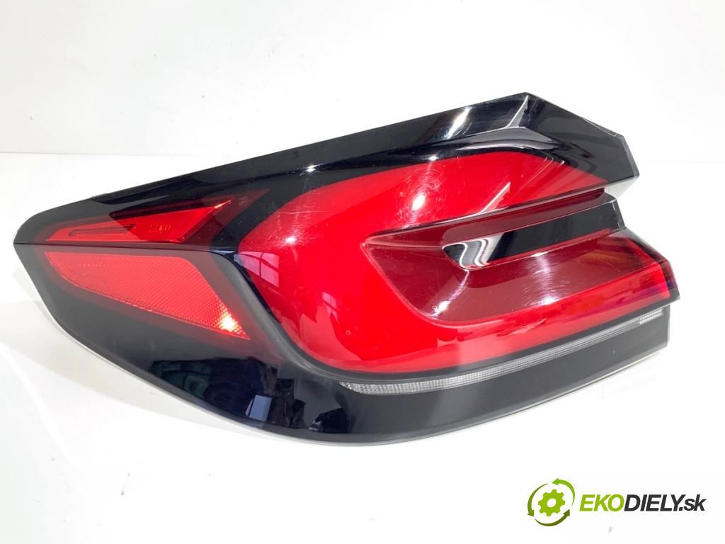 BMW G30 sedan 2022 140 kW 520 d xDrive 1995 světlo levý zadní část 8493811