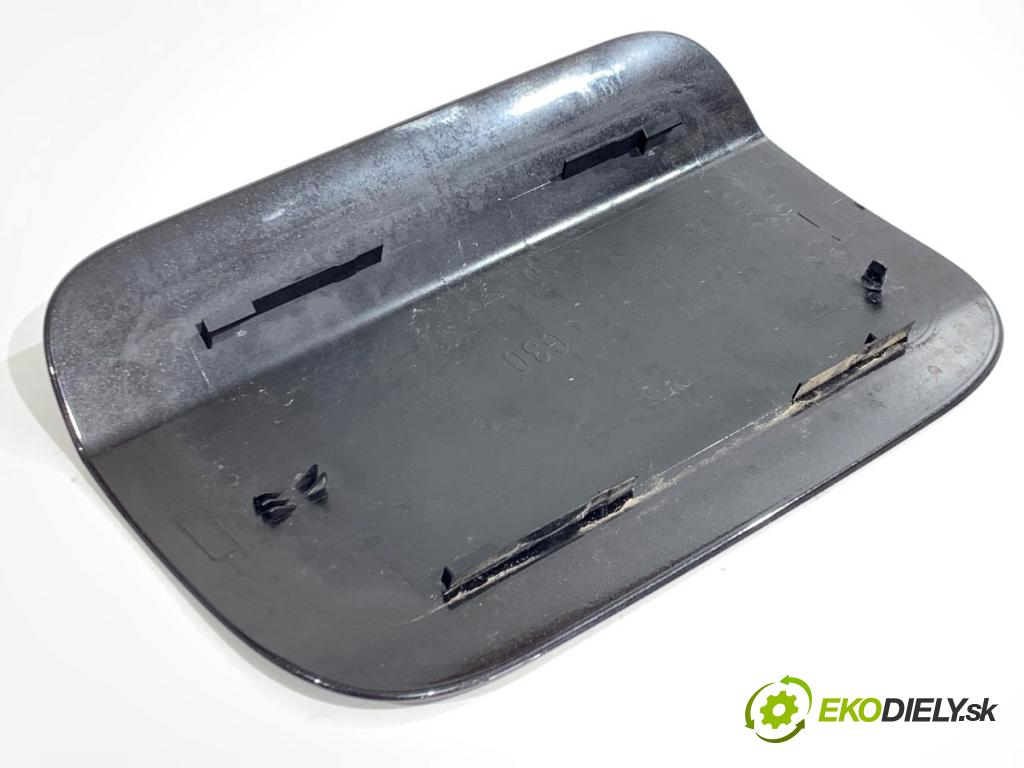 BMW G30 sedan 2022 140 kW 520 d xDrive 1995 dvířka nádrže paliva 7387934 (Klika dveří ostatní)