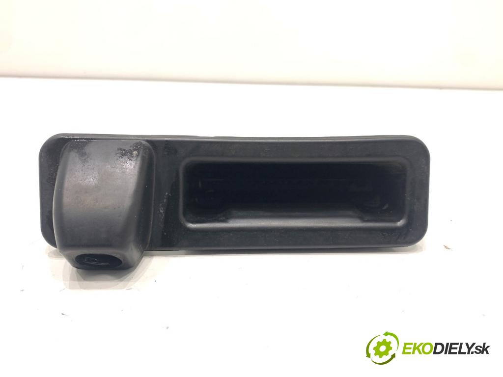 BMW G30 sedan 2022 140 kW 520 d xDrive 1995 Kľučka dverí zad 7381868