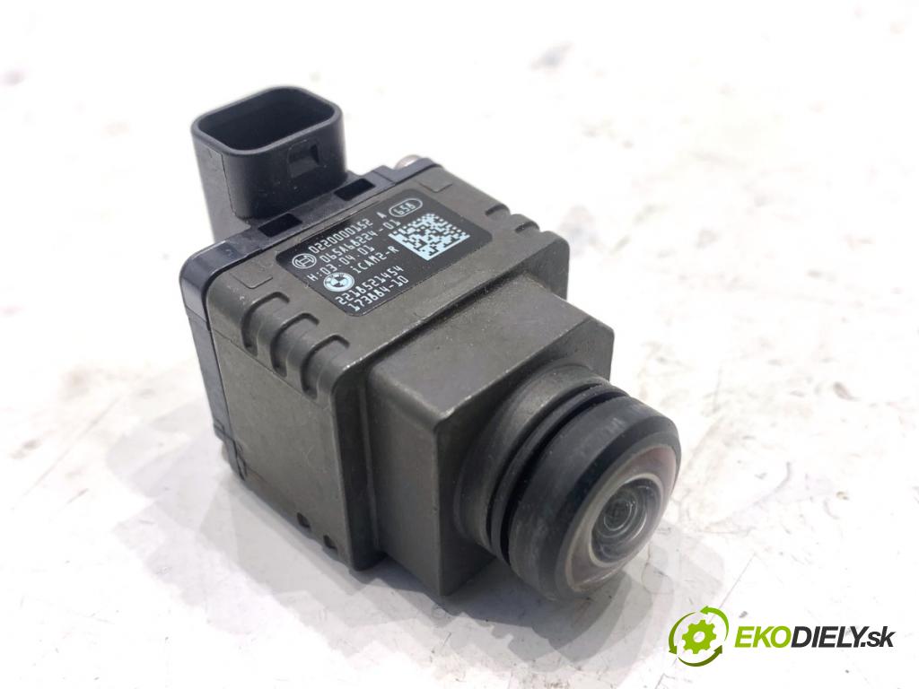 BMW G30 sedan 2022 140 kW 520 d xDrive 1995 KAMERA ZPĚT: 5A68224