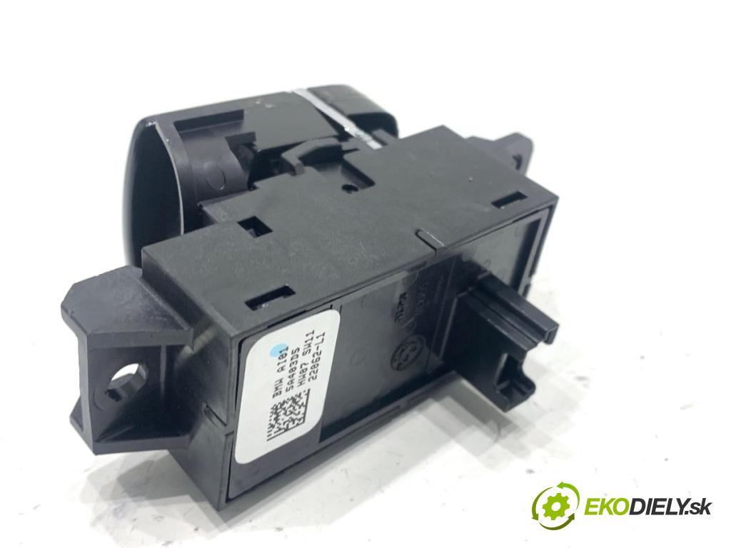 BMW G30 sedan 2022 140 kW 520 d xDrive 1995 Kulisa brzdy ručnej brzdy 5A403D5