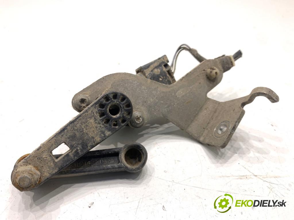 BMW G30 sedan 2022 140 kW 520 d xDrive 1995 Snímač XENON predný ľavy 6895466