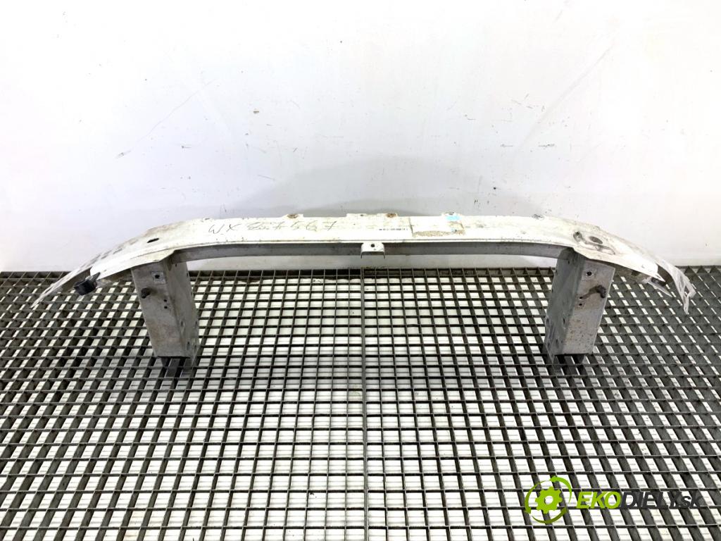 BMW G30 sedan 2022 140 kW 520 d xDrive 1995 výztuha nárazníka přední část 7385288 (Přední výztuha)