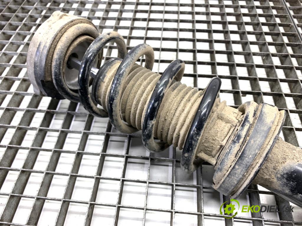 BMW G30 sedan 2022 140 kW 520 d xDrive 1995 tlumič pravý přední část ZE 6896022