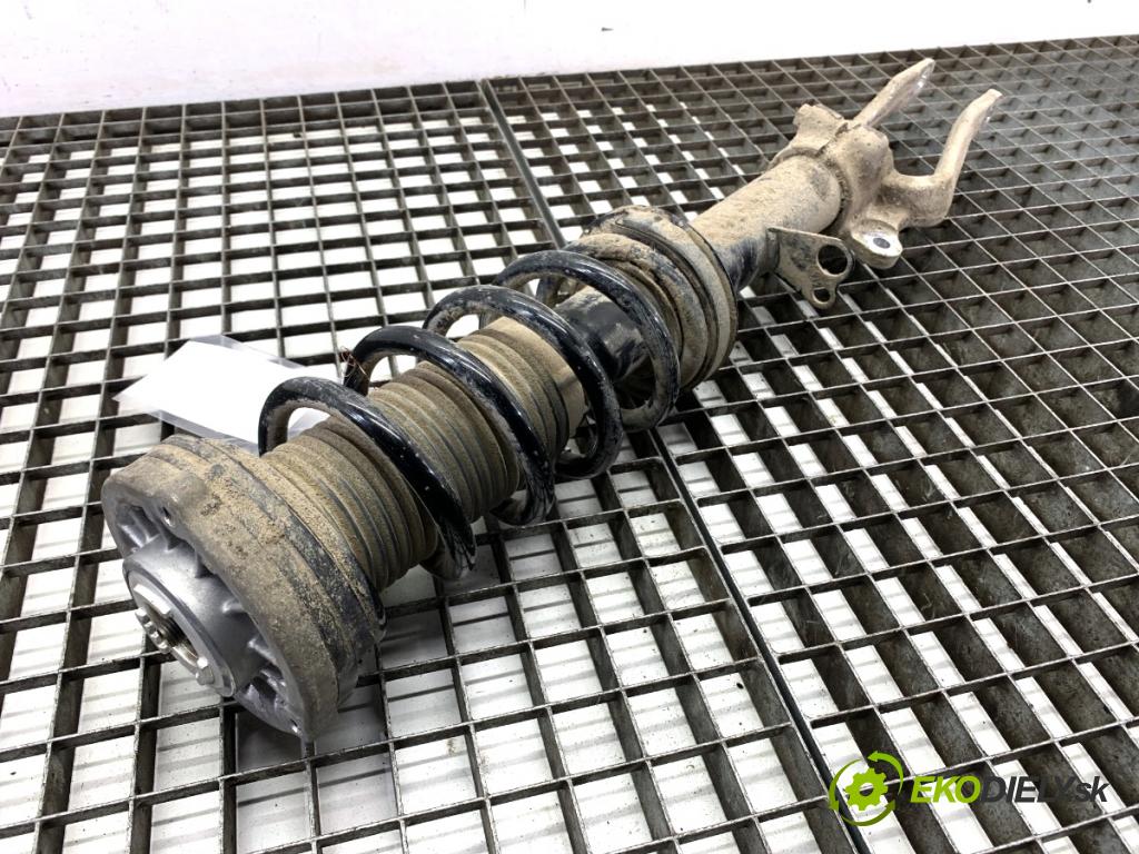 BMW G30 sedan 2022 140 kW 520 d xDrive 1995 tlumič levý přední část ZE 6896021