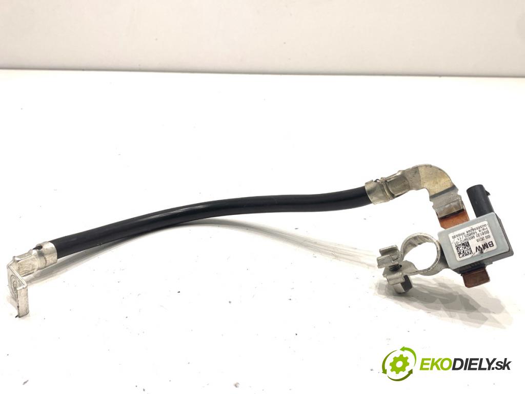 BMW G30 sedan 2022 140 kW 520 d xDrive 1995 svorka MINUS 9855910