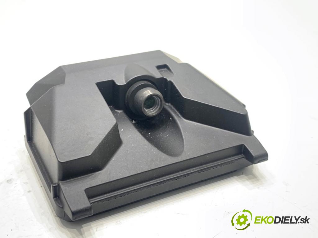 BMW G30 sedan 2022 140 kW 520 d xDrive 1995 KAMERA okna PŘEDNÍ 5A5C231