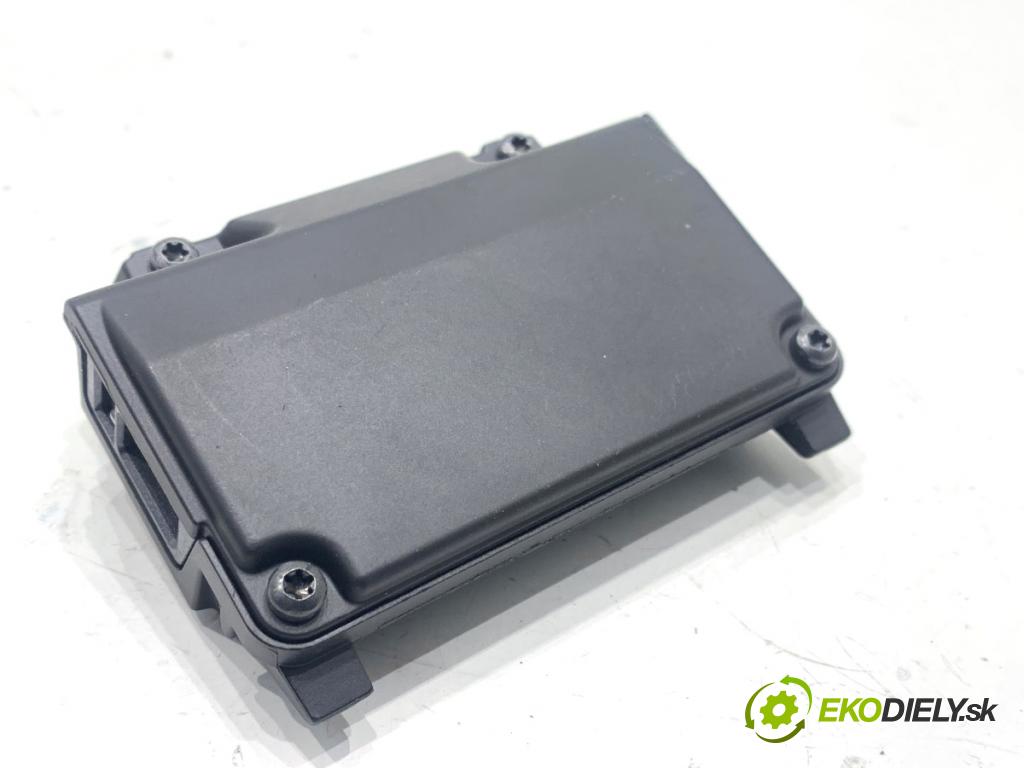 BMW G30 sedan 2022 140 kW 520 d xDrive 1995 KAMERA okna prednej 5A5C231