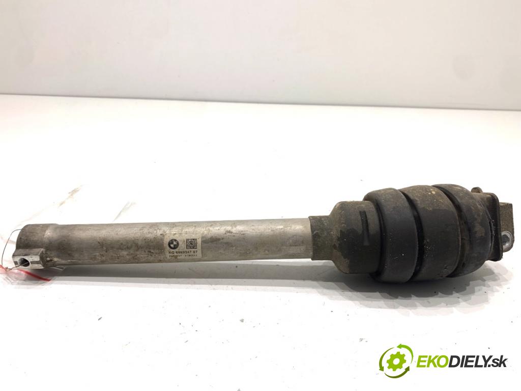 BMW G30 sedan 2022 140 kW 520 d xDrive 1995 tyč tyče řídící