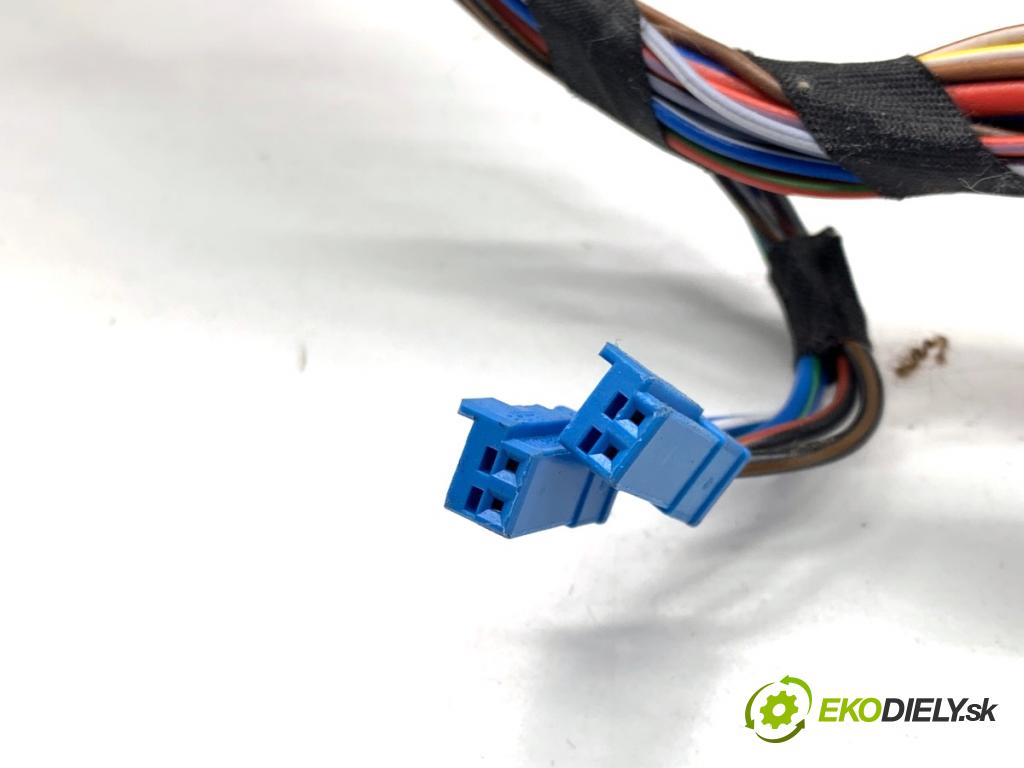 BMW G30 sedan 2022 140 kW 520 d xDrive 1995 káblovačka dveře přední část levý 9841253