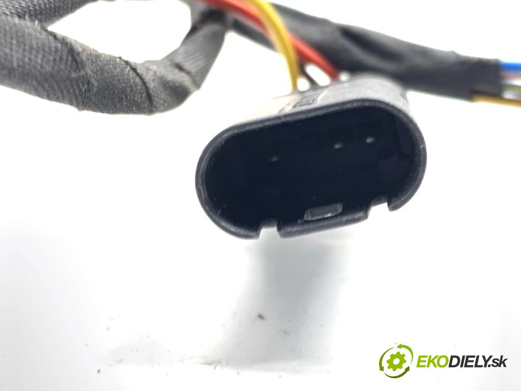 BMW G30 sedan 2022 140 kW 520 d xDrive 1995 káblovačka dveře zadní část levý 9841292