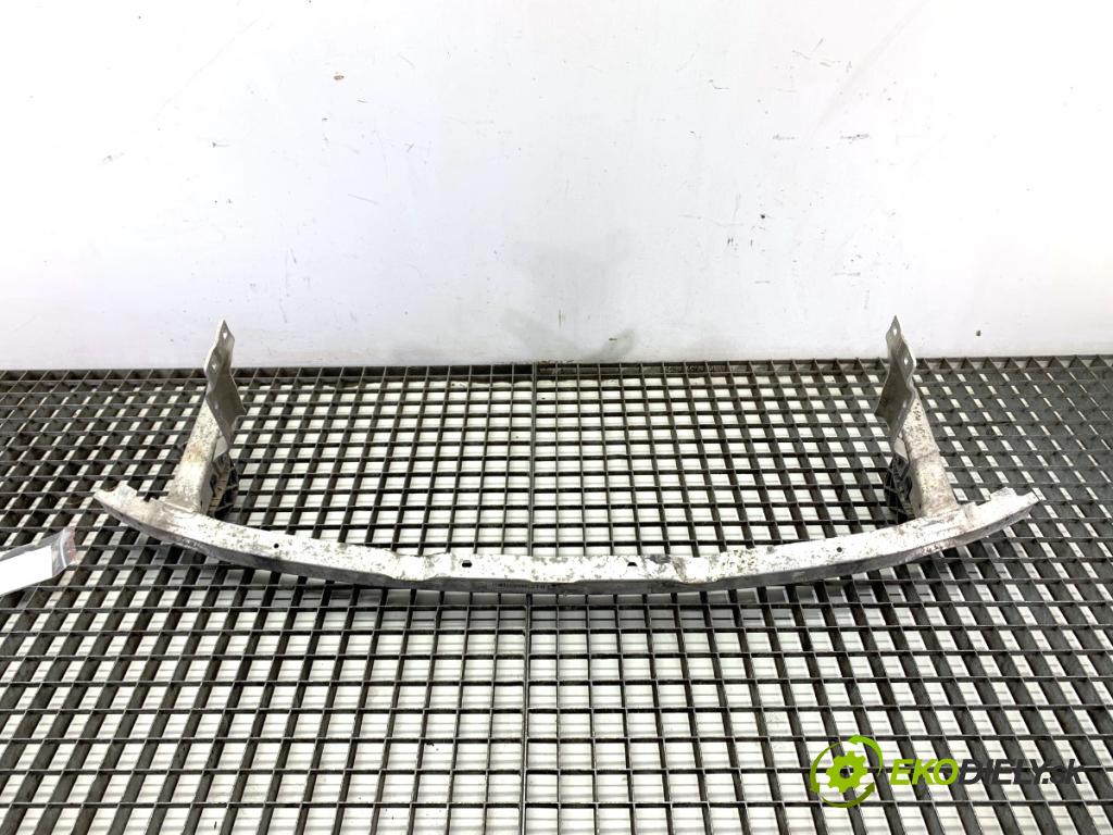 BMW G30 sedan 2022 140 kW 520 d xDrive 1995 výztuha nárazníka přední část dolná 7385290