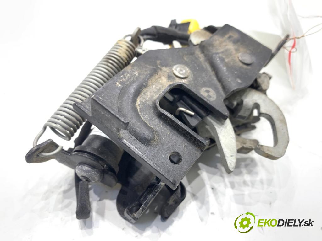 BMW G30 sedan 2022 140 kW 520 d xDrive 1995 zámok kapoty levý 7347410