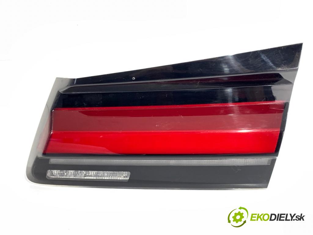 BMW G30 sedan 2022 140 kW 520 d xDrive 1995 světlo zadní část pravá vnitřní 5A38AF2 (Klika dveří ostatní)