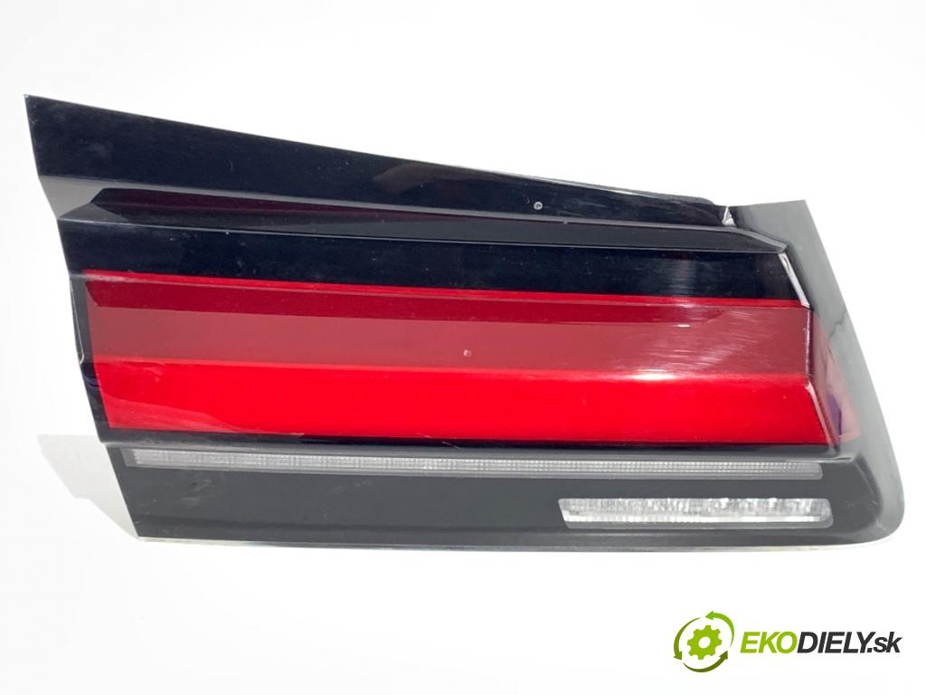 BMW G30 sedan 2022 140 kW 520 d xDrive 1995 světlo zadní část levá strana vnitřní 5A38AF1 (Klika dveří ostatní)